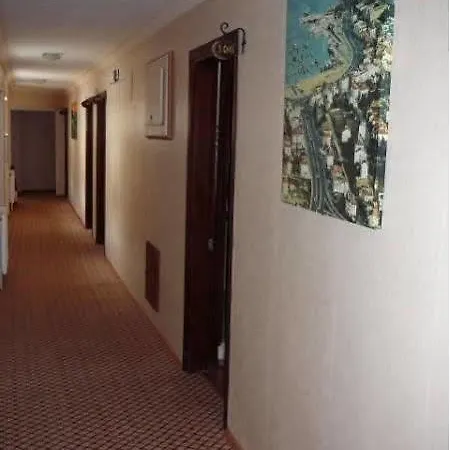 Dinc Hotel 3*